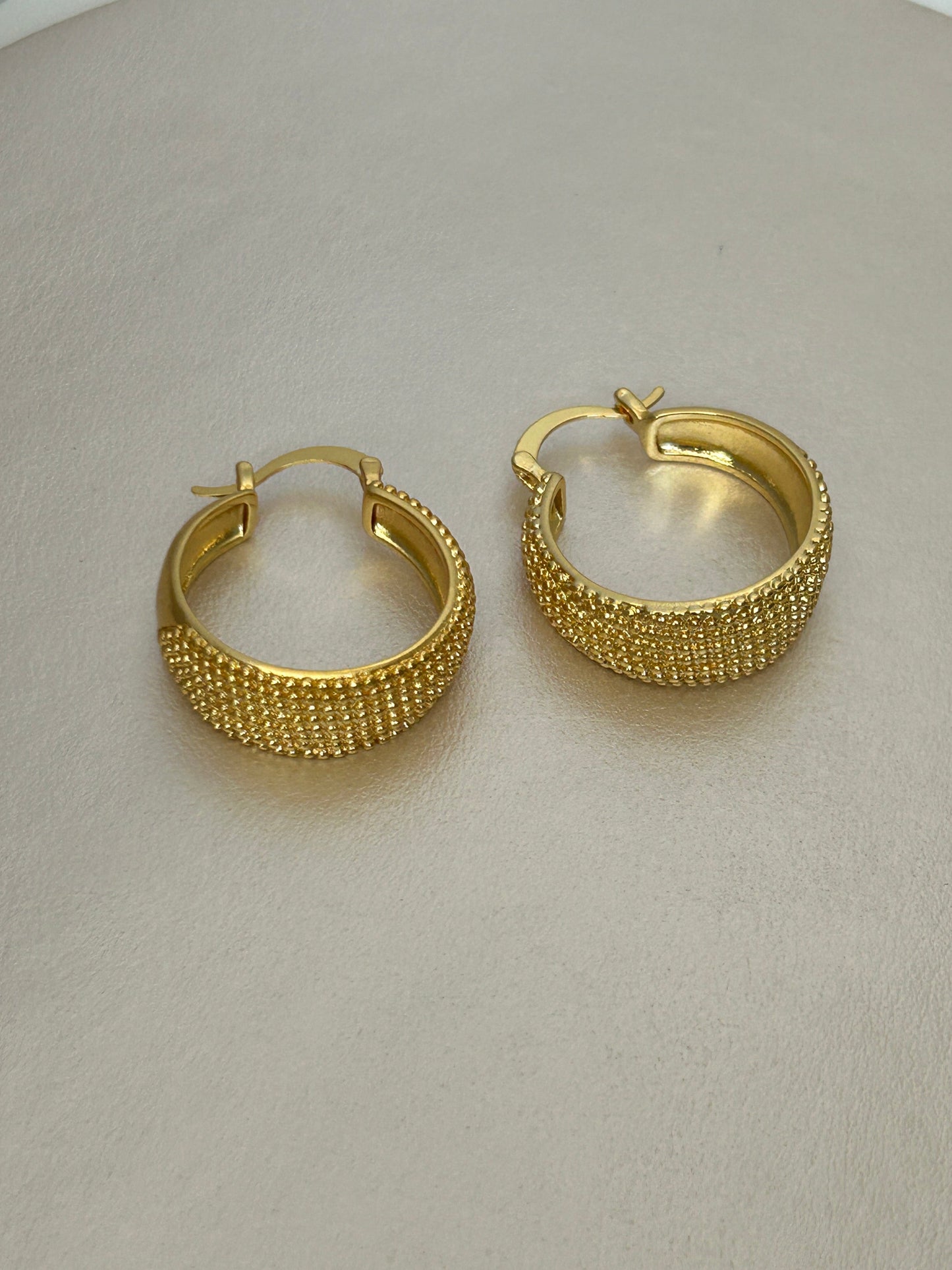 18k Golden mesh hoop