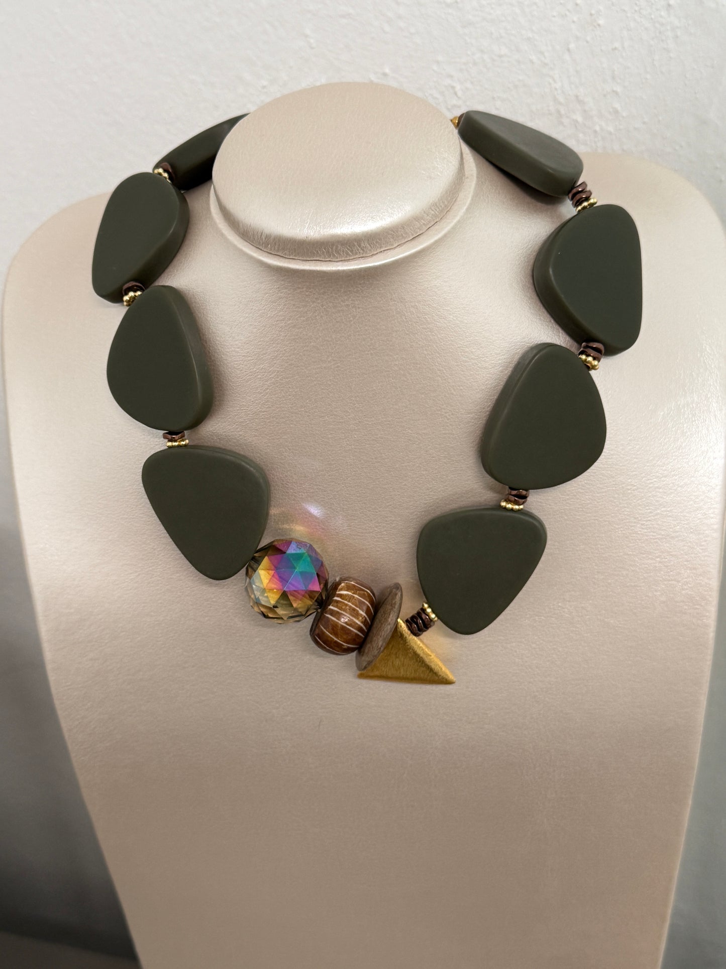 Selva Dorada necklace