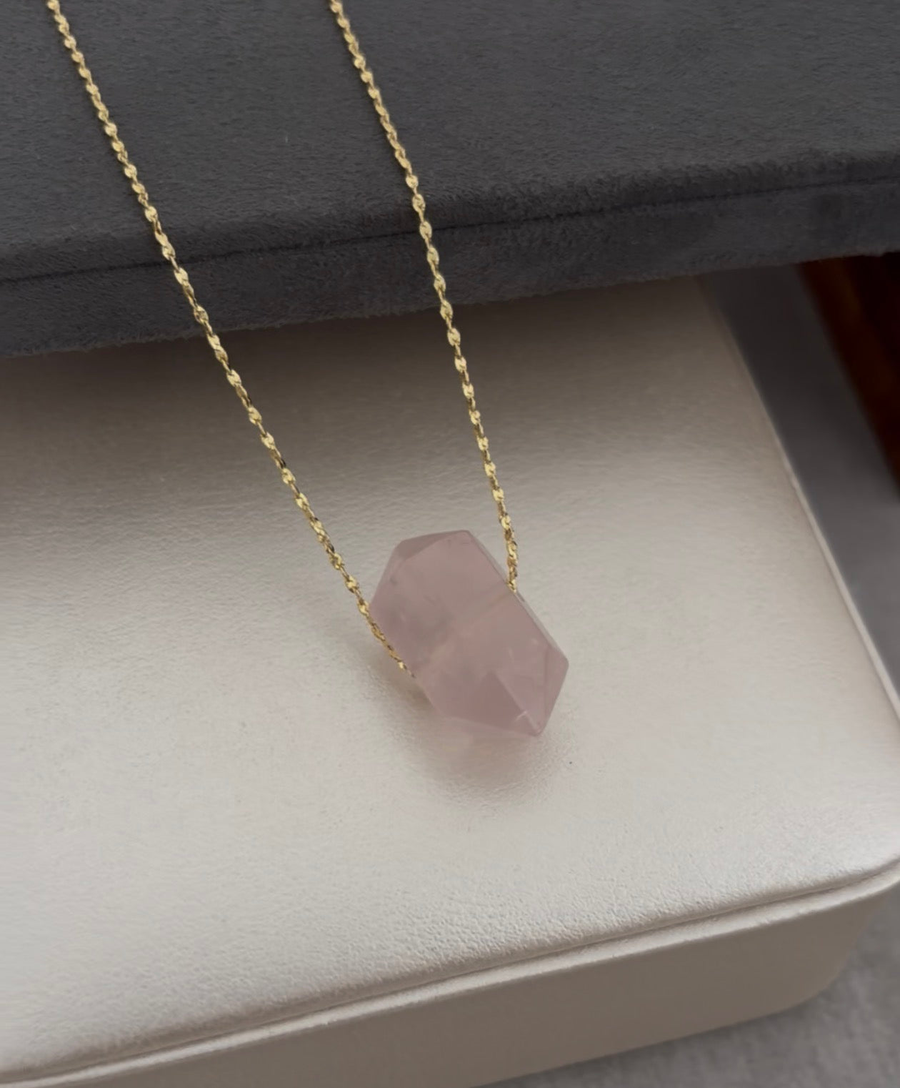 Collar en el cuarzo del Amor para mamá