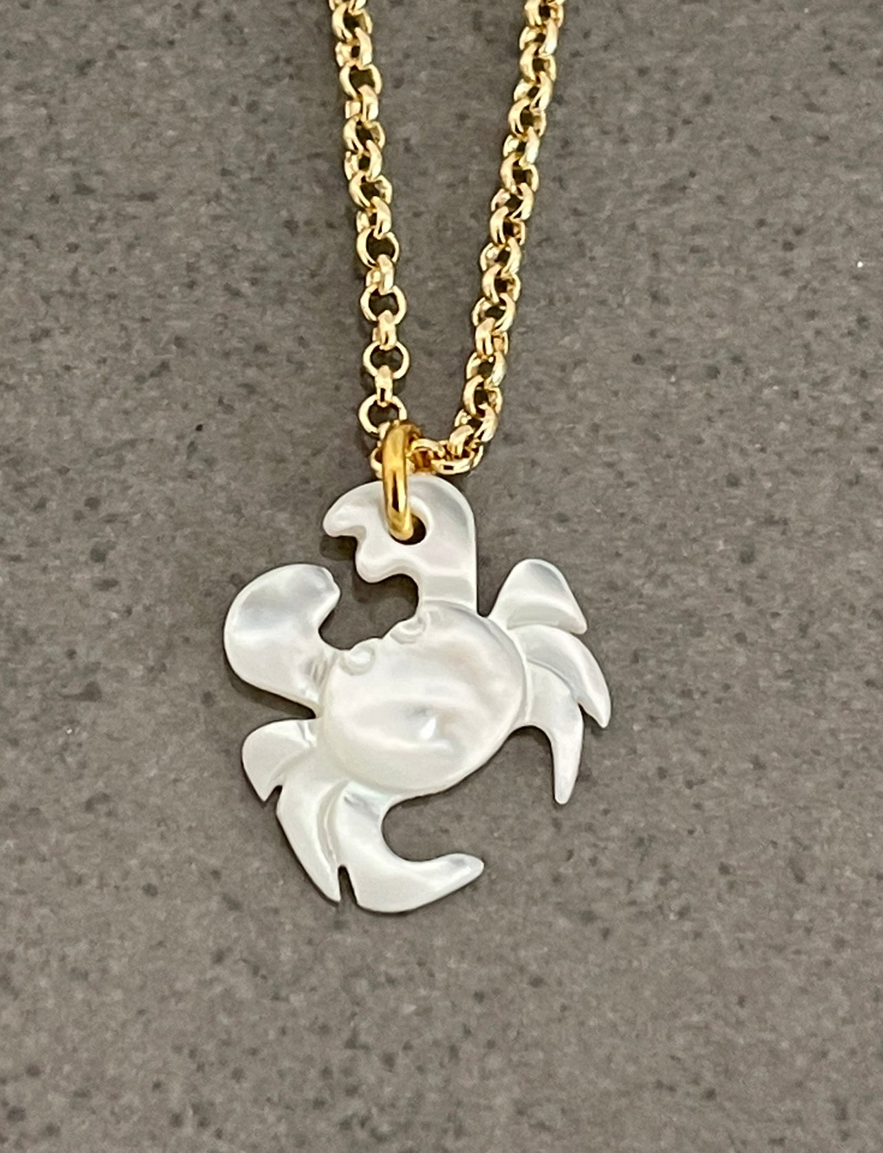 Mother of Pearl crab with 18k chain