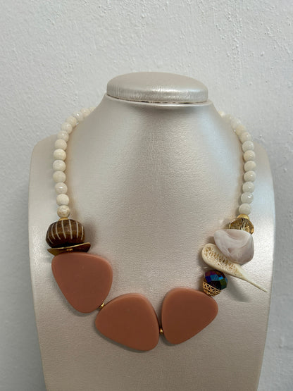 Armonía rosé necklace