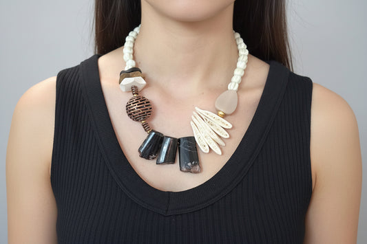 Áurea blanca necklace