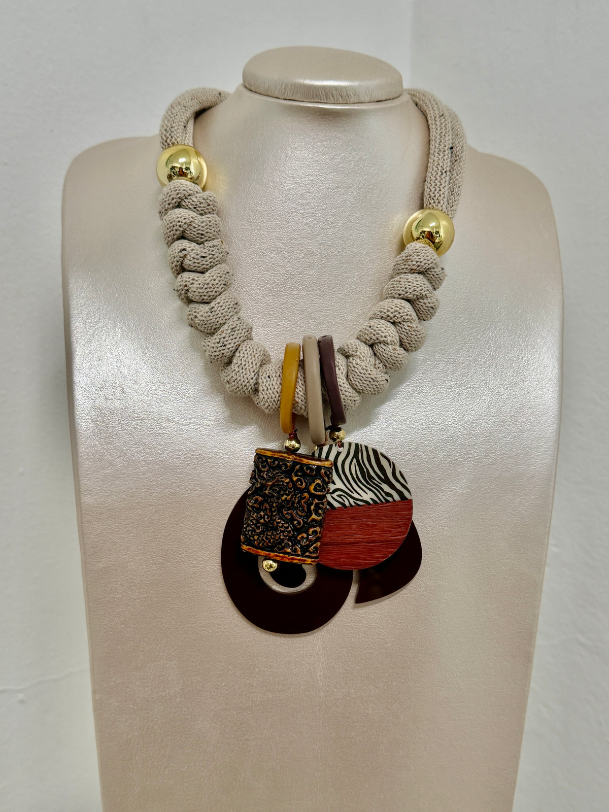 Collar Bahia encantada #11 - Safari Edition