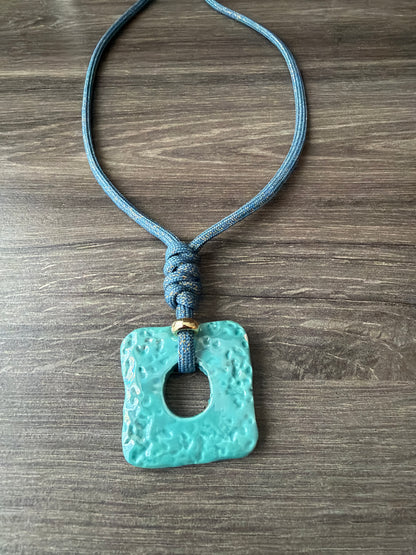 Collar ajustable Horizonte costero(usalo corto o largo) turquesa
