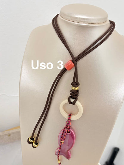 Collar 3 en 1 ( color marrón con pez color magenta)