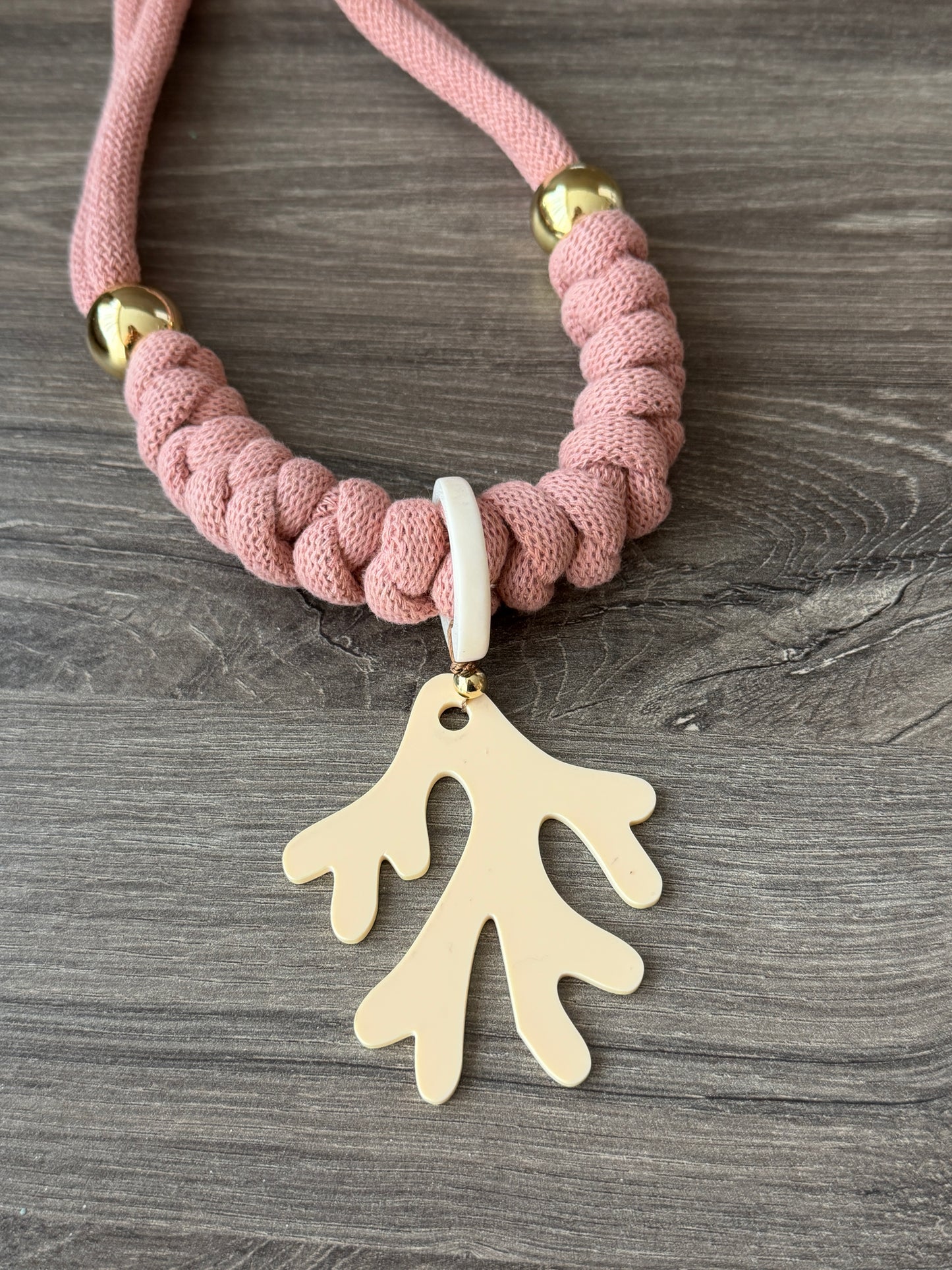 Collar Bahia encantada- ☀️5 collares en 1☀️charms removibles🐟puedes mojarlo