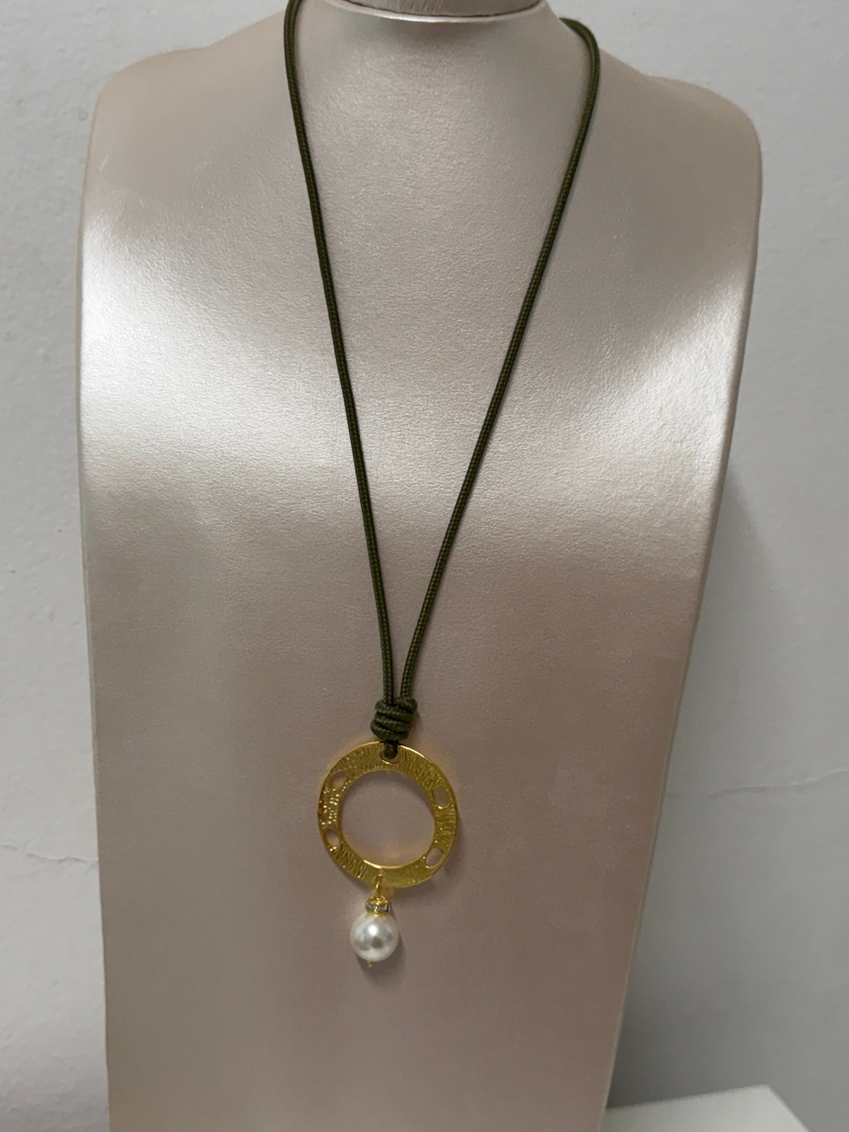 Collar ajustable Sol de Savanna verde militar #1