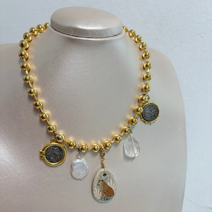 Collar 18k plated cuarzo, perla y charm removible