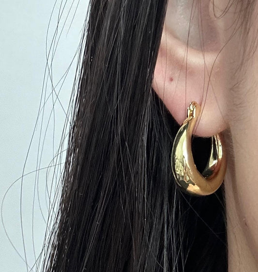 18k Classic hoop