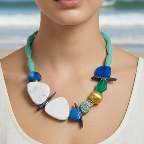 Collar blue horizon
