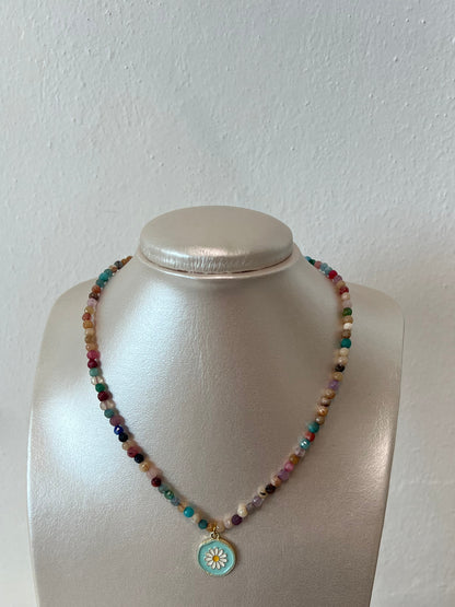 Multicolor ágata with flower pendant