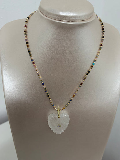Collar corazón en cuarzo y gemas multicolor