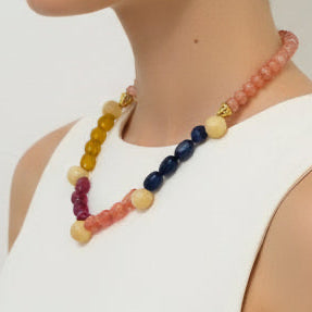 Collar en jades multicolor