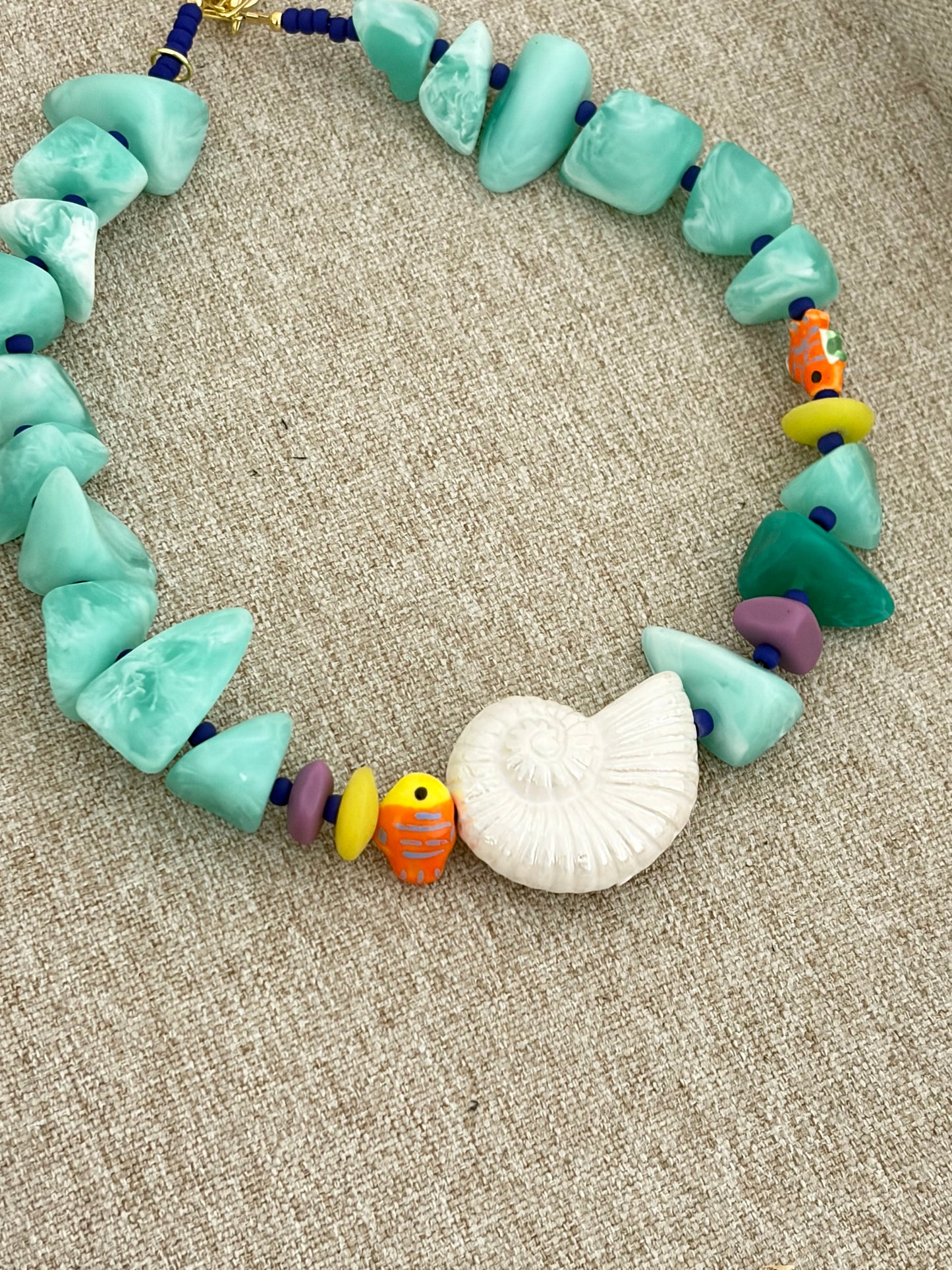 Collar brisa del oceano