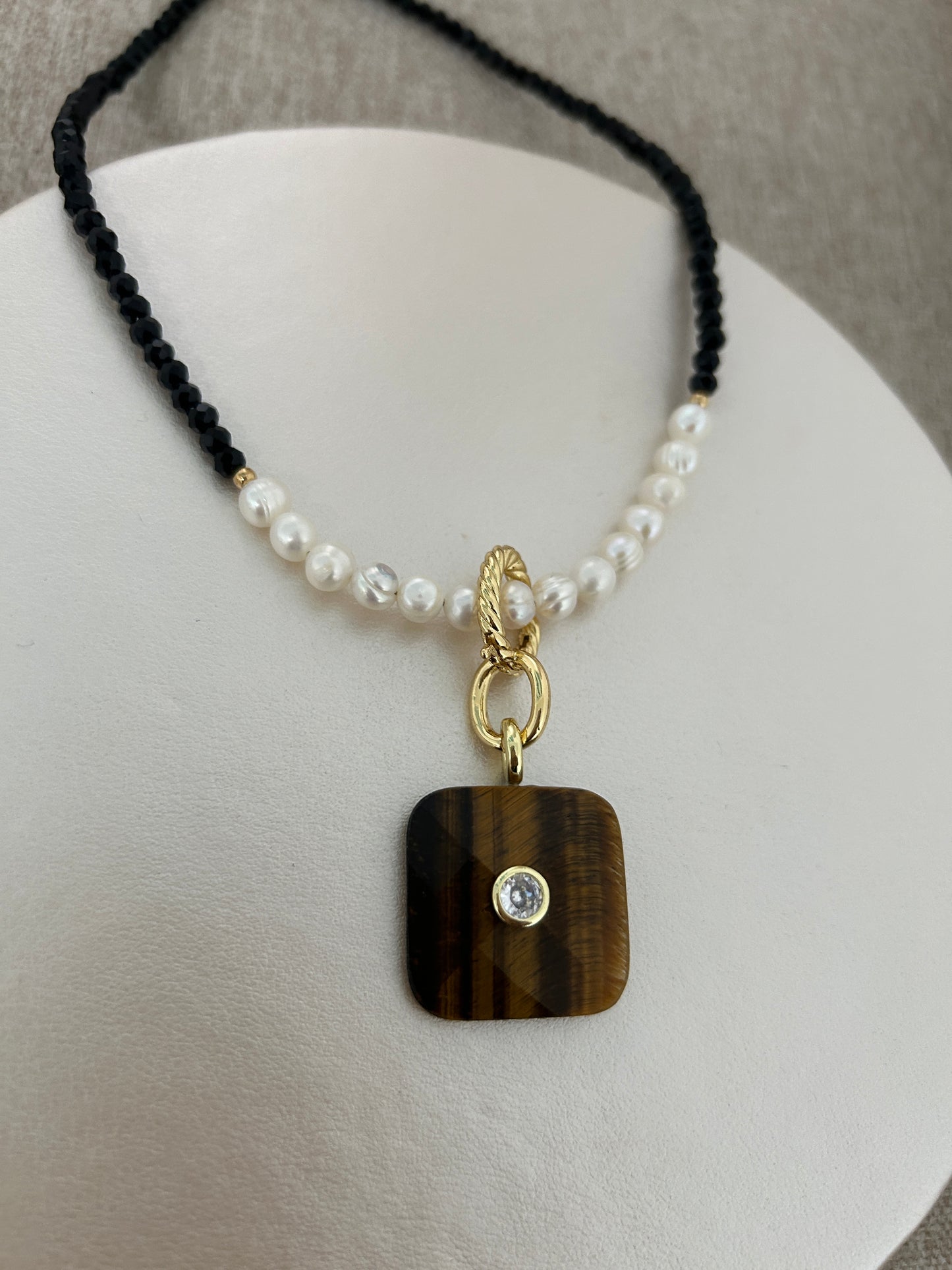 Amor Valiente a Tiger Eye Collection (pearl tiger eye necklace)