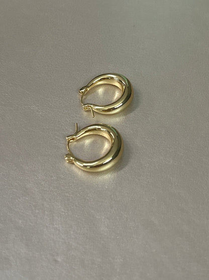 18k Classic hoop