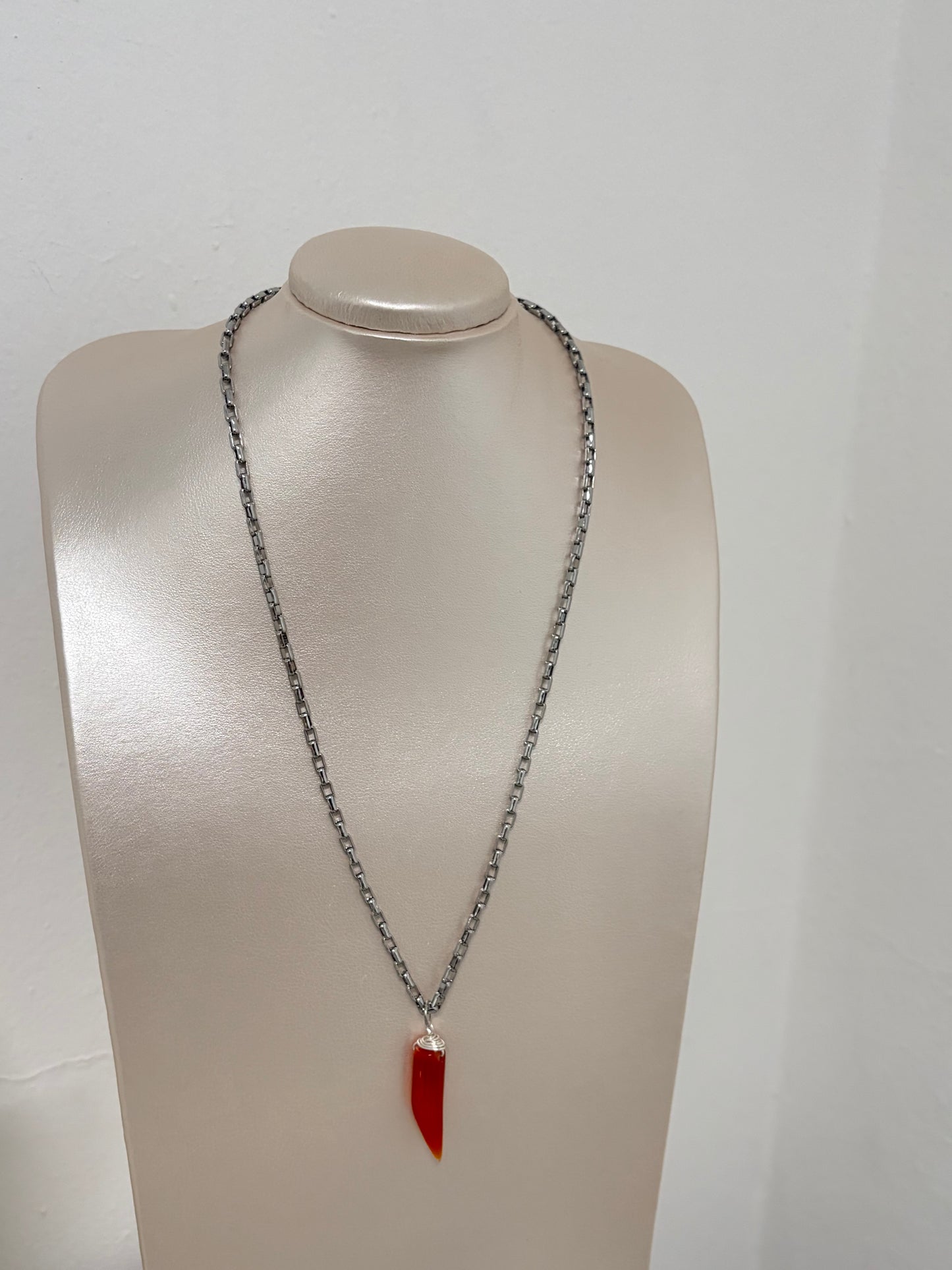 Agatha horn men necklace