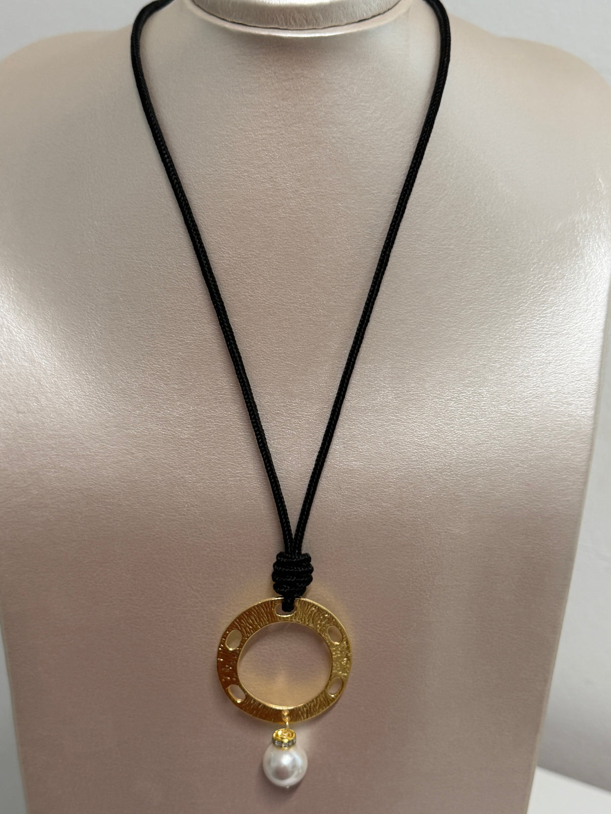 Collar ajustable Sol de Savanna negro # 3