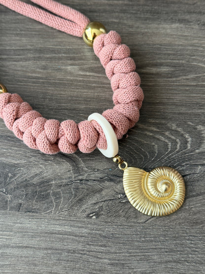 Collar Bahia encantada- ☀️5 collares en 1☀️charms removibles🐟puedes mojarlo