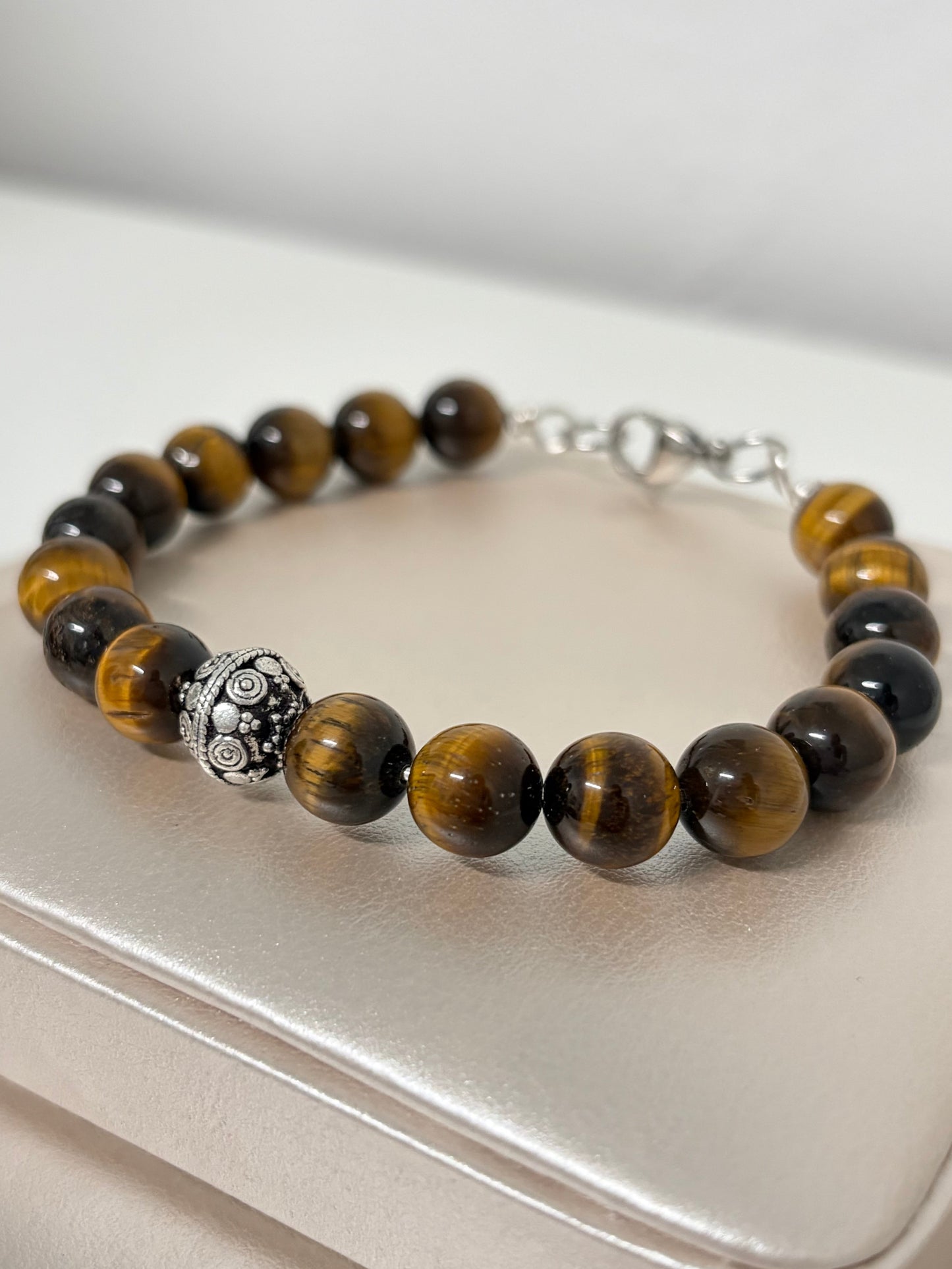 Pulsera en ojo de Tigre