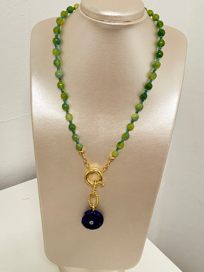 Collar en Agata y focal en lapis