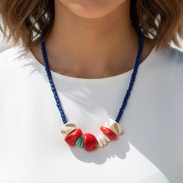 Collar Tribal y coral