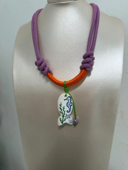 La marina  by Tai style #2 collar en hilo