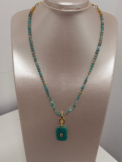 Collar en amazonita