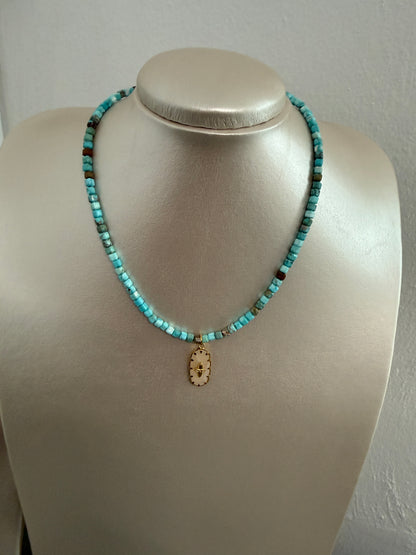 Luna Llena a Tai Collection