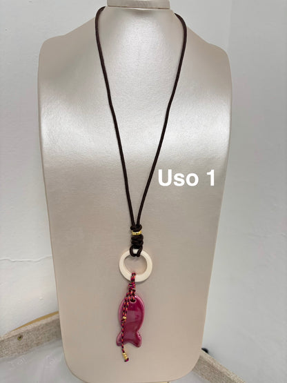Collar 3 en 1 ( color marrón con pez color magenta)