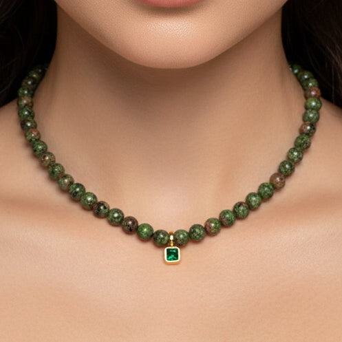 Collar en jasper y Zirconia