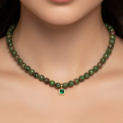 Collar en jasper y Zirconia