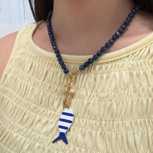 Realza tu look collar de Pez y concha
