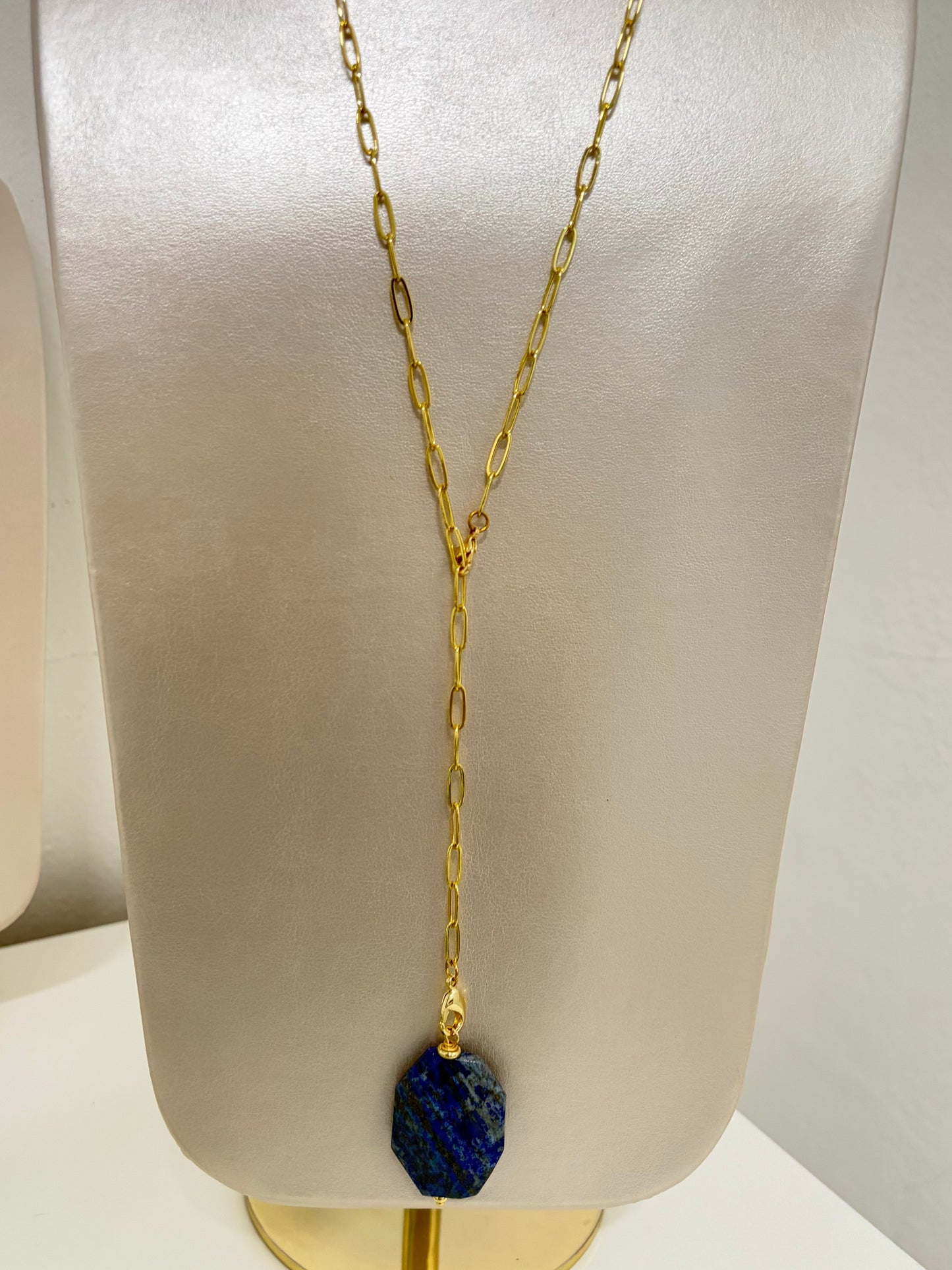 Collar largo con charms intercambiables