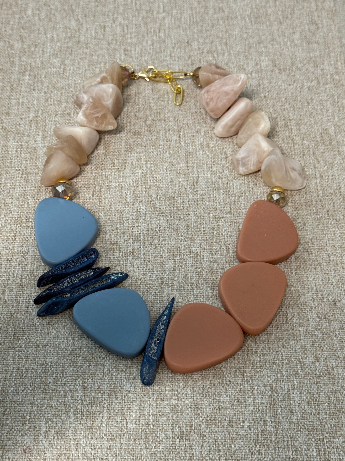 Mar y Tierra necklace