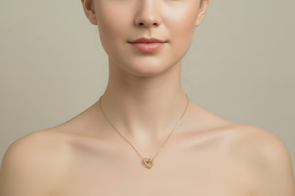 Curve heart necklace