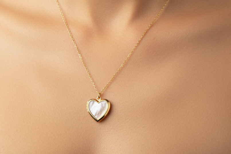 Keepsake heart necklace