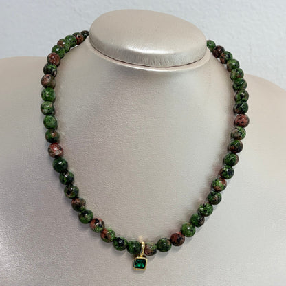 Collar en jasper y Zirconia