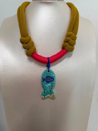 La marina  by Tai style #5 collar en hilo