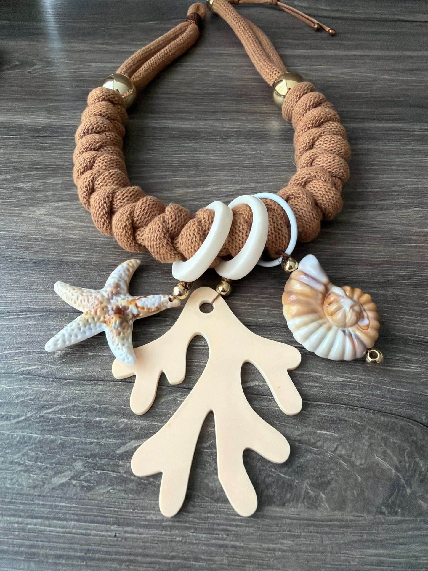 Collar Bahia encantada- ☀️5 collares en 1☀️charms removibles🐟puedes mojarlo