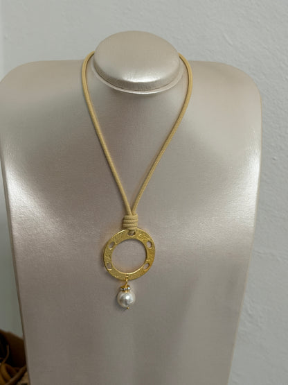 Collar ajustable Sol de Savanna crema #4 )