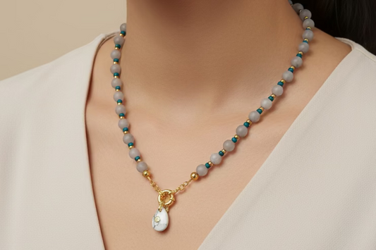 Minimalist necklace