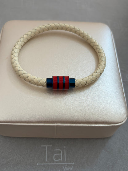 Pulsera en cuero (leather bracelet)