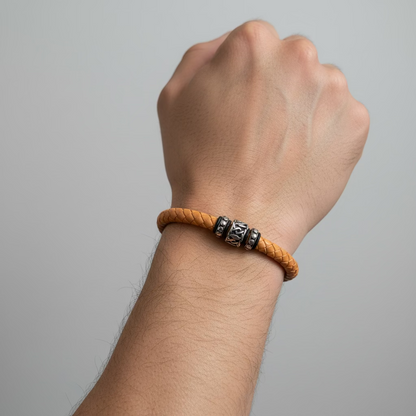 Pulsera en cuero (leather bracelet)