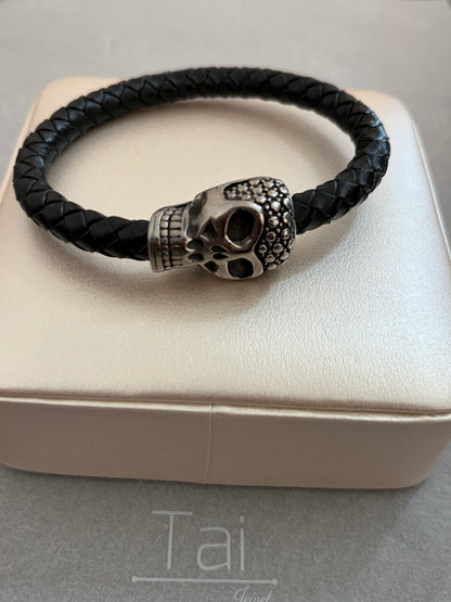 Pulsera en cuero (leather bracelet)