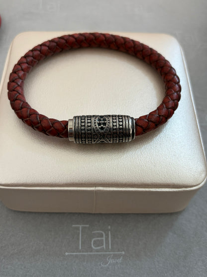 Pulsera en cuero (leather bracelet)