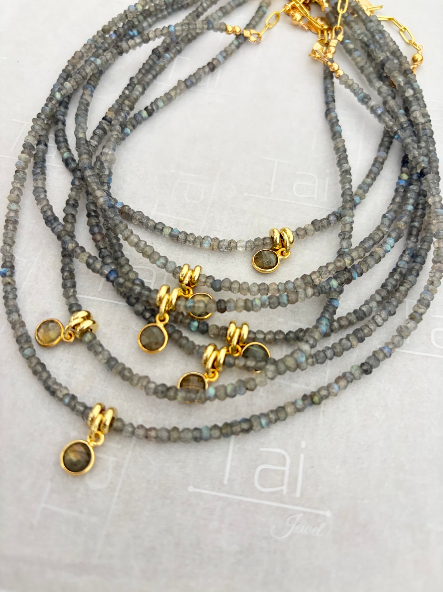 Collar labradorita
