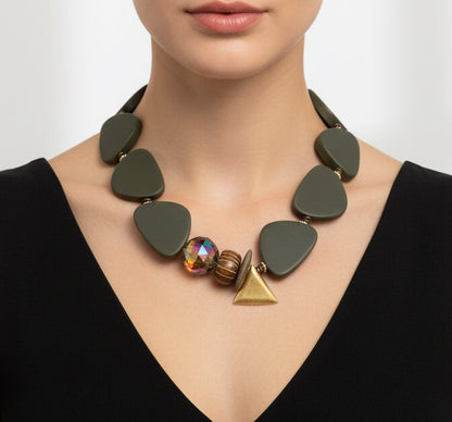 Selva Dorada necklace
