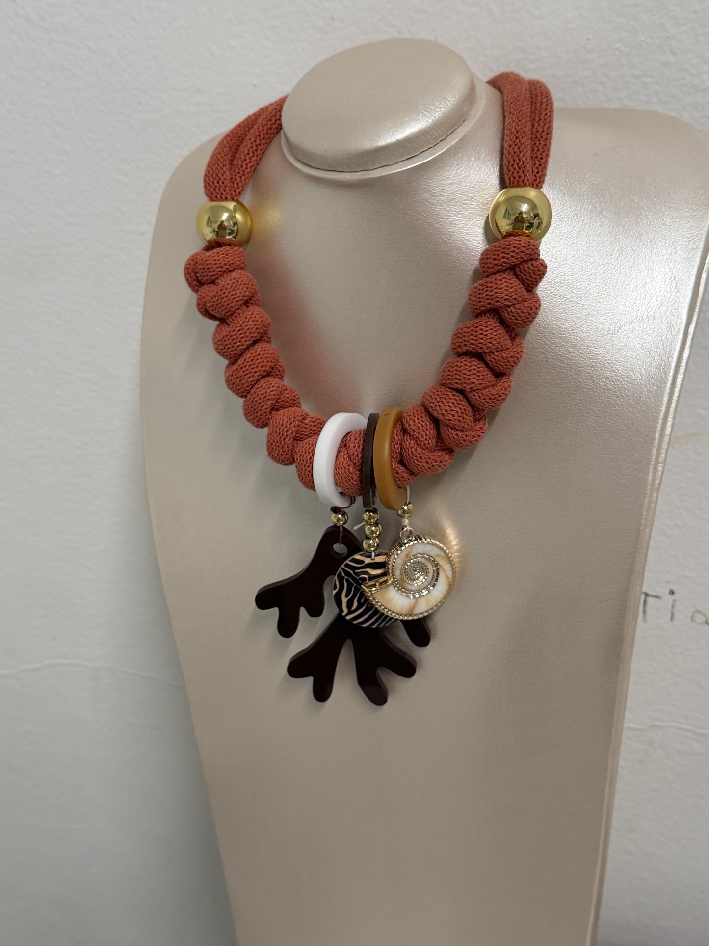 Collar Bahia encantada- # 18☀️5 collares en 1☀️charms removible🐟puedes mojarlo