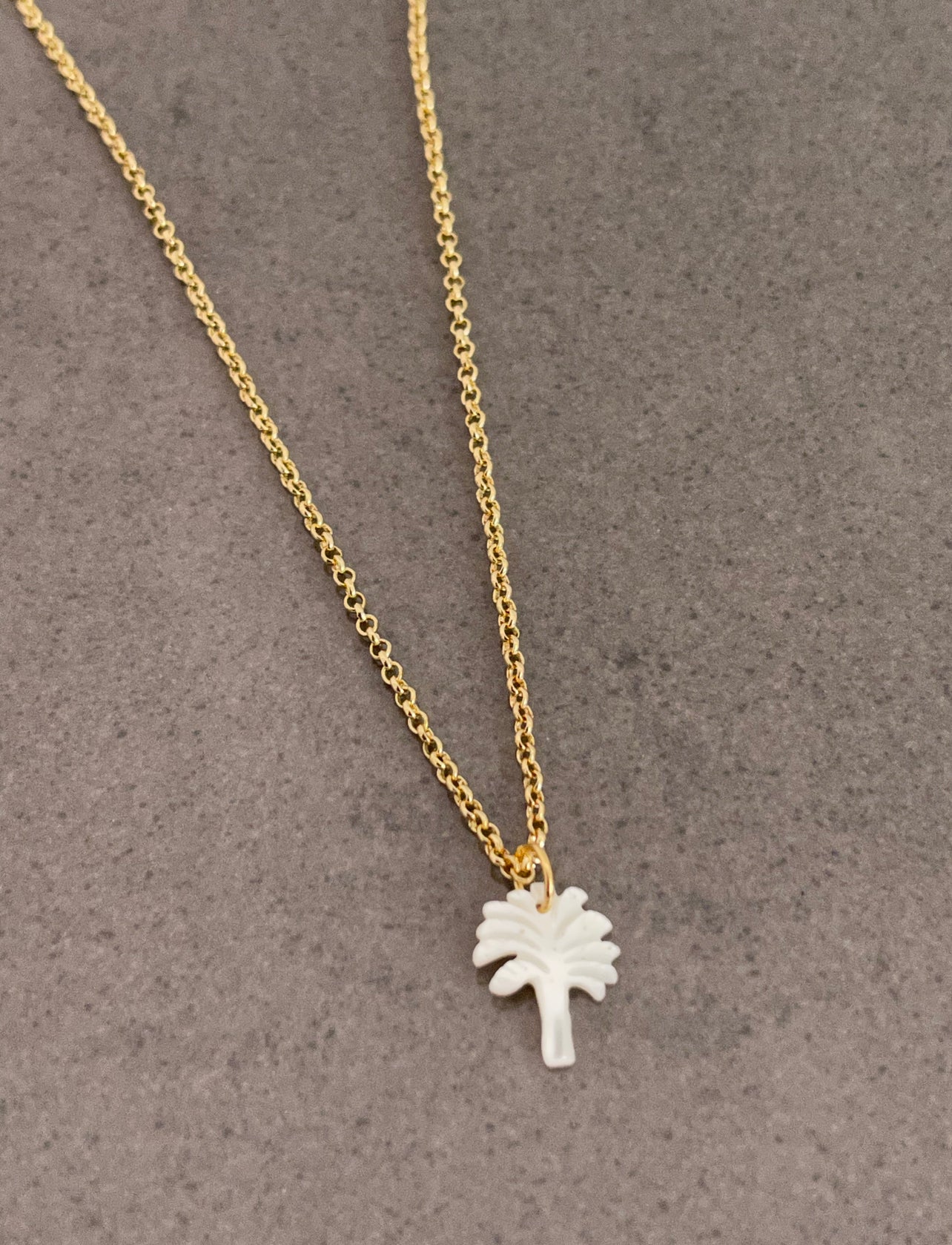 Palm Tree pendant with 18k chain